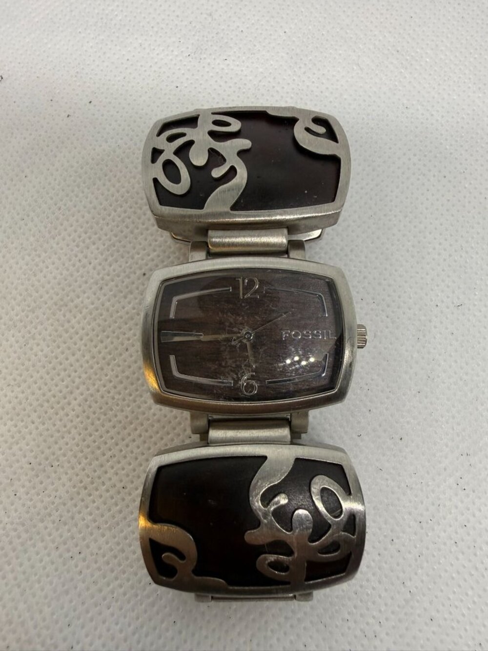 Fossil ES-2053 Women Silver Wood Inlay Barrel Case Stainless Steel Bracelet Watc